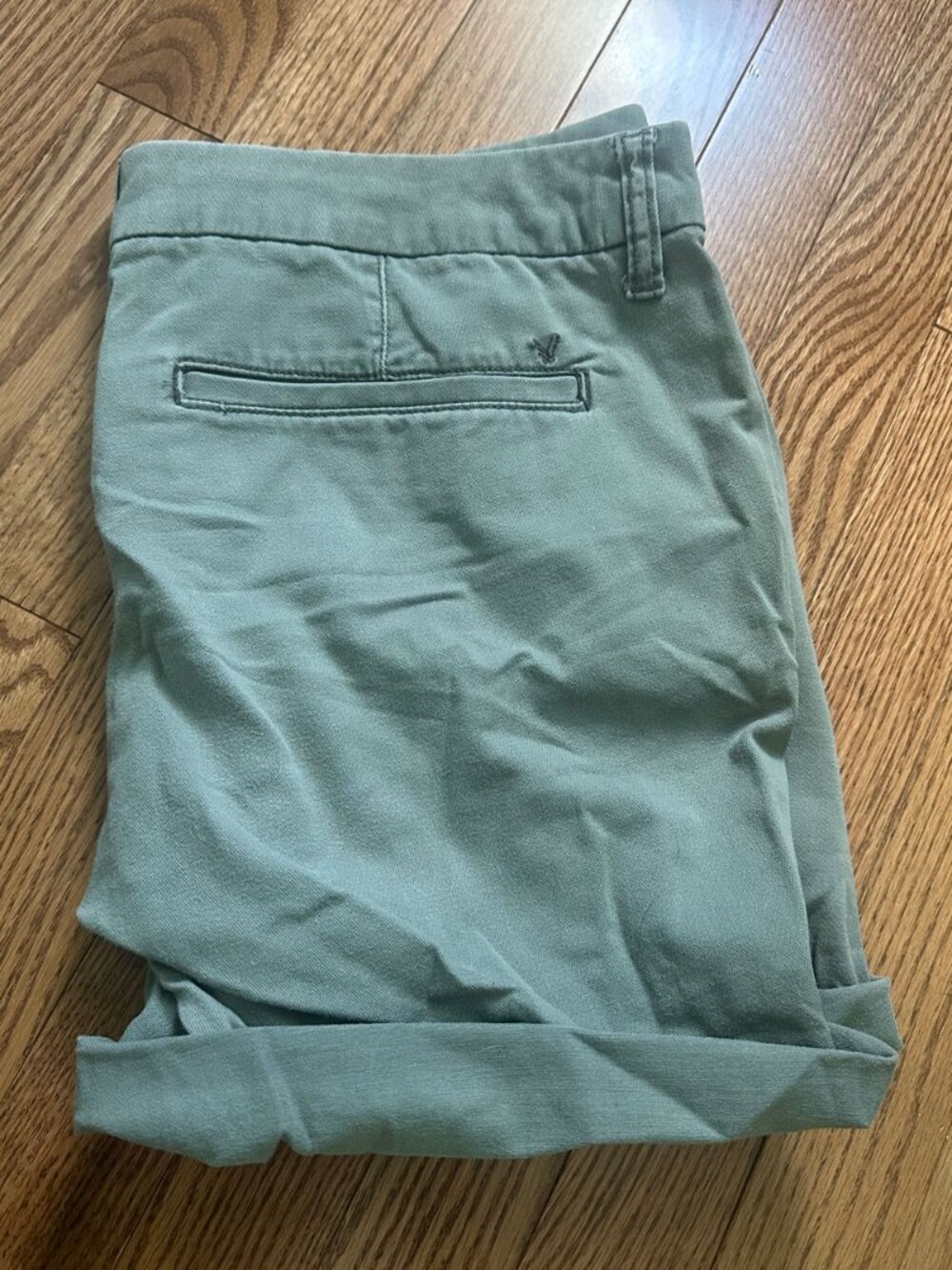 American Eagle - Womens Chino Shorts - Sage Green